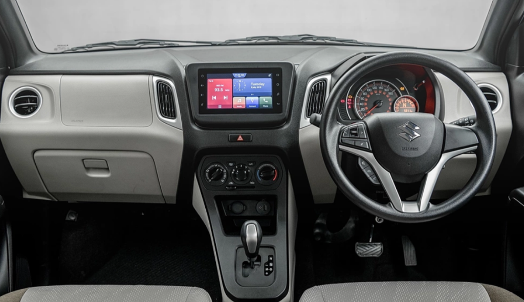 Maruti Suzuki Wagon R – Cabin and Practicality