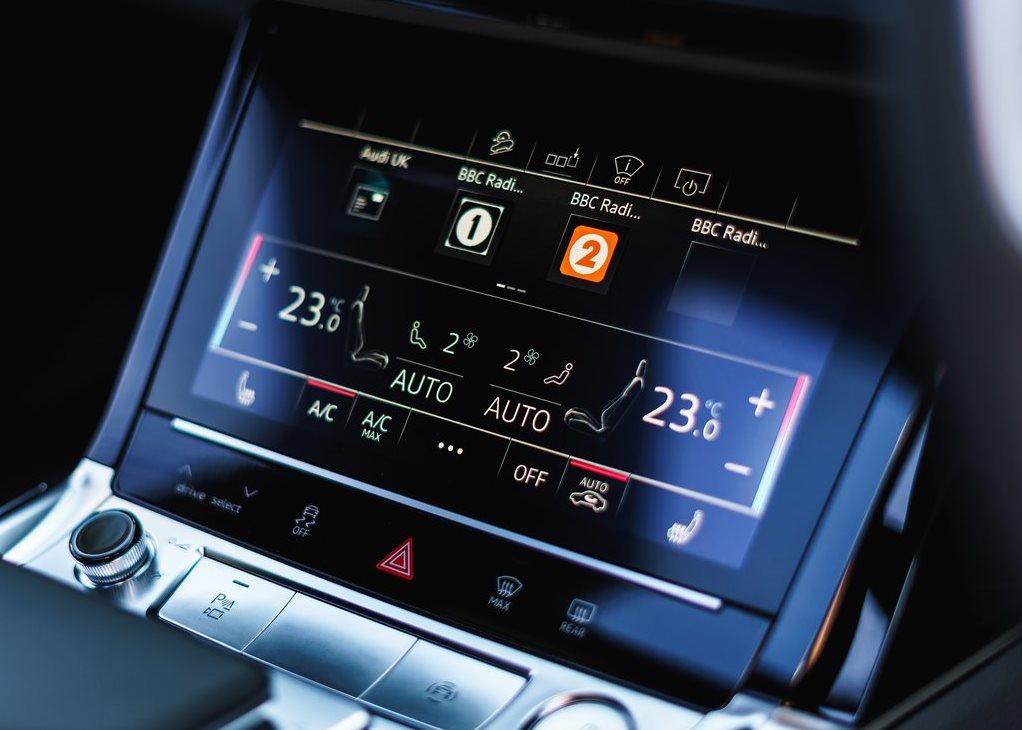 Audi e-tron Interior Features