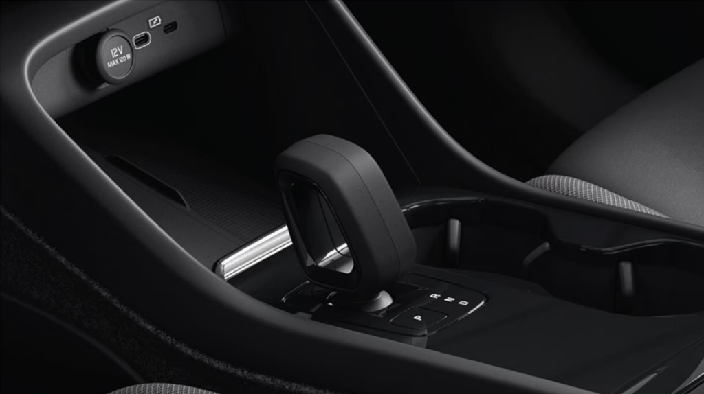 Volvo XC40 Recharge Center Console